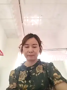 Sexy-ladyboobs20 online show from 01.05.25