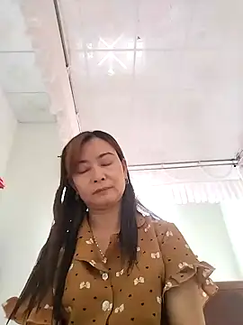 Sexy-ladyboobs20 online show from 01.05.25