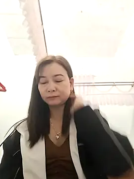 Sexy-ladyboobs20 online show from 01.11.25