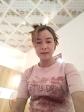 Sexy-ladyboobs20 online show from 03.04.25