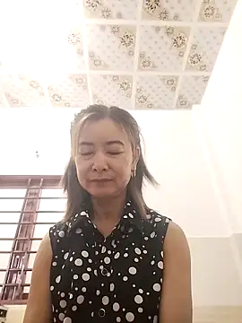 Sexy-ladyboobs20 online show from 10.02.25