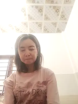 Sexy-ladyboobs20 online show from 10.08.25