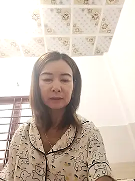 Sexy-ladyboobs20 online show from 11.08.25