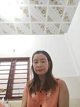 Sexy-ladyboobs20 online show from 06.18.26