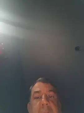 Carlossantos07 online show from 04.18.26