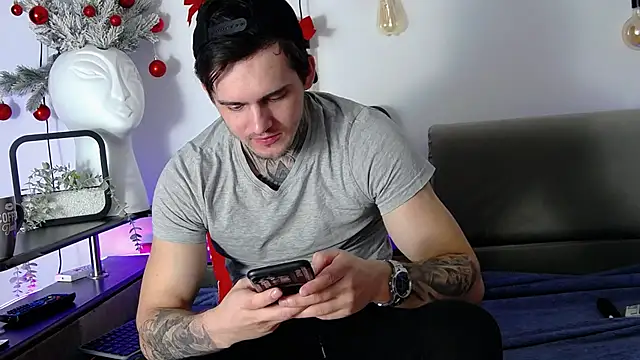 CarterCole online show from 01.05.25