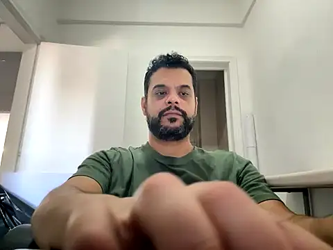 HornyBeachBoyBR online show from 05.07.26