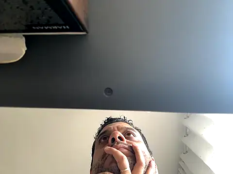 HornyBeachBoyBR online show from 05.28.26