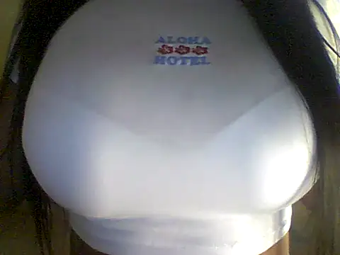 Snapshot of izanmiller2001 chatting on 02.26.25 izanmiller2001 online show from 02.26.25