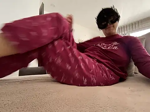 Snapshot of Marilou1983 chatting on 03.09.26 Marilou1983 online show from 03.09.26