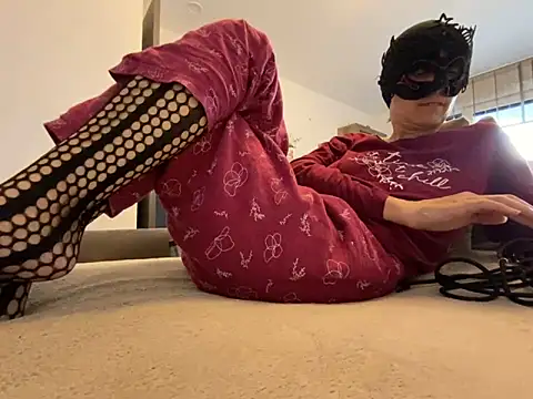 Marilou1983 online show from 05.18.26