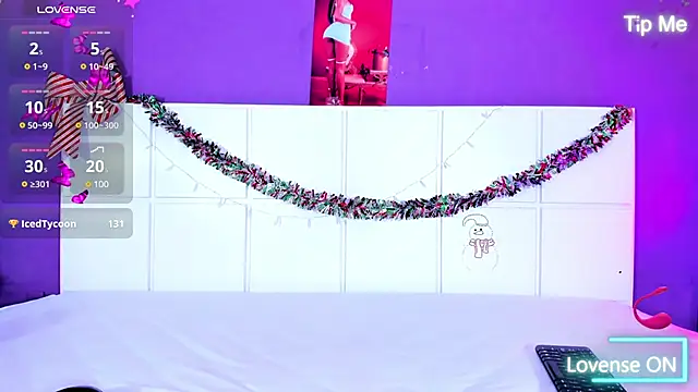 Snapshot of SunnyPage chatting on 01.09.25 SunnyPage online show from 01.09.25