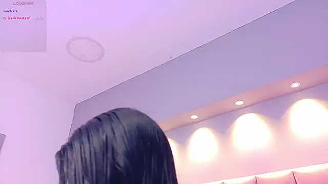 KeilyRoss online show from 10.28.25