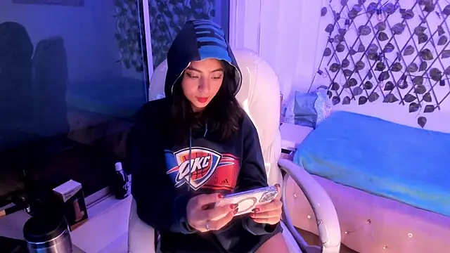 Vic beckeer online show from 02.13.25