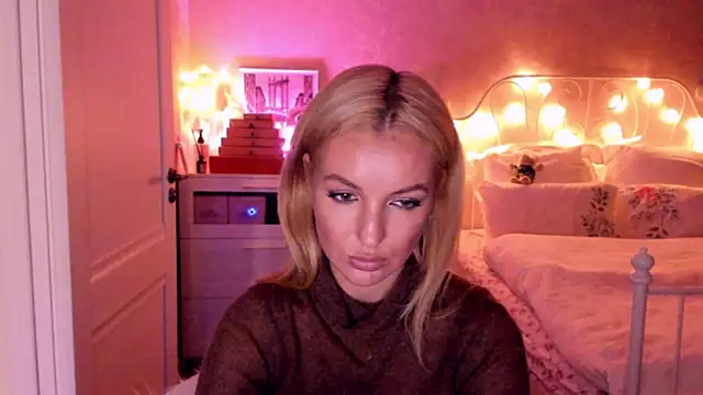 aestetick online show from 11.06.25