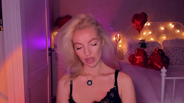 aestetick online show from 02.24.26