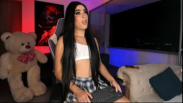 Snapshot of miss_sophie98 chatting on 11.17.25 miss sophie98 online show from 11.17.25