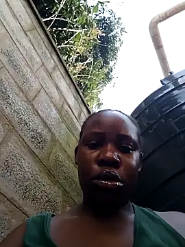 Snapshot of Xtra_bootie chatting on 09.19.25 Xtra bootie online show from 09.19.25