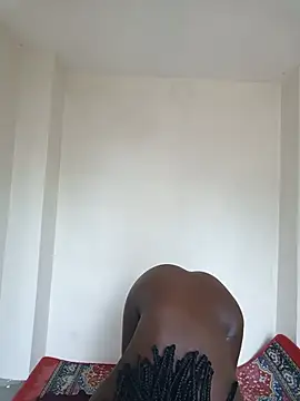 Snapshot of Broan_me chatting on 06.19.26 Broan me online show from 06.19.26