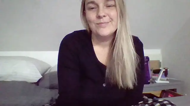 scrummymummy2 online show from 01.18.26