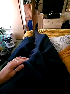 Snapshot of JulianJ50 chatting on 09.22.25 JulianJ50 online show from 09.22.25