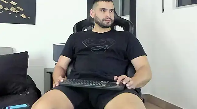 Snapshot of Dereck_vega chatting on 01.19.25 Dereck vega online show from 01.19.25