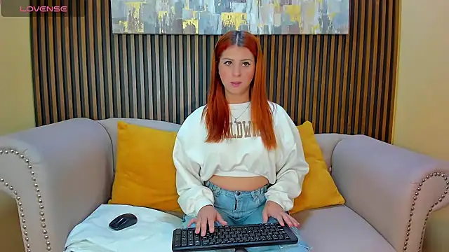 Nahiajhonson  online show from 03.07.25