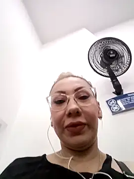 coral smitth online show from 10.02.25