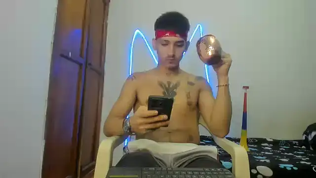 Snapshot of MasterSEX420 chatting on 01.10.26 MasterSEX420 online show from 01.10.26