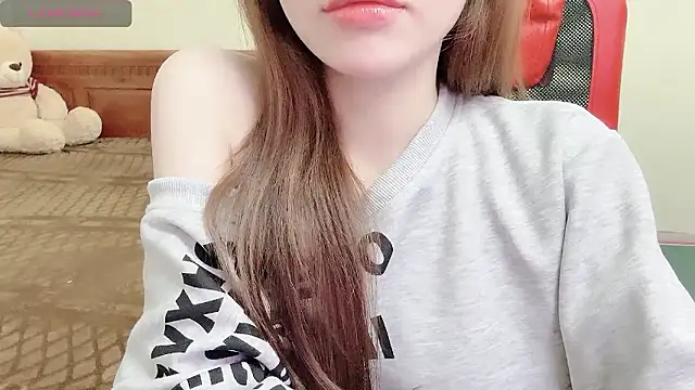 Snapshot of TrinhH_Nabbi chatting on 12.09.24 TrinhH Nabbi online show from 12.09.24