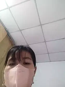 Snapshot of HimiJim chatting on 10.28.25 HimiJim online show from 10.28.25