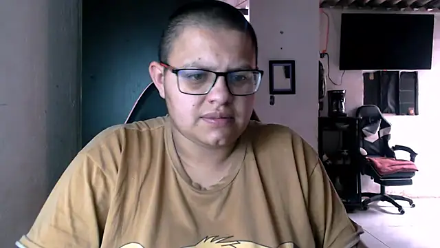 Snapshot of tatsumi_nao chatting on 01.11.26 tatsumi nao online show from 01.11.26