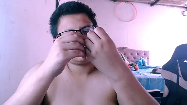 Snapshot of tatsumi_nao chatting on 03.11.26 tatsumi nao online show from 03.11.26