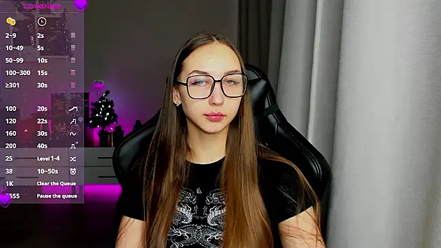 Snapshot of Sm0ly chatting on 12.03.24 Sm0ly online show from 12.03.24