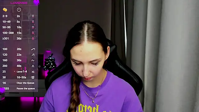 Snapshot of Sm0ly chatting on 12.19.24 Sm0ly online show from 12.19.24