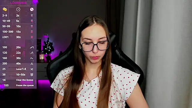 Snapshot of Sm0ly chatting on 01.08.25 Sm0ly online show from 01.08.25