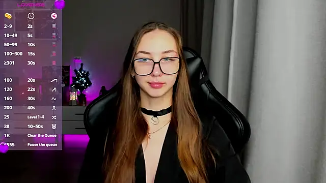 Snapshot of Sm0ly chatting on 01.10.25 Sm0ly online show from 01.10.25