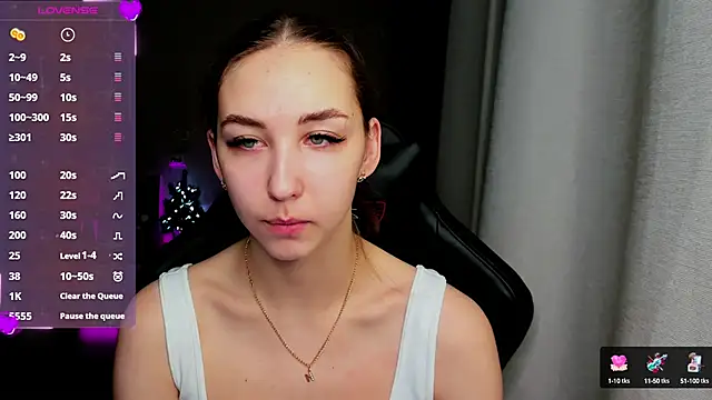 Snapshot of Sm0ly chatting on 02.01.25 Sm0ly online show from 02.01.25