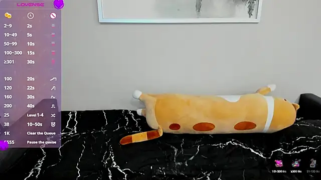 Snapshot of Sm0ly chatting on 02.17.25 Sm0ly online show from 02.17.25