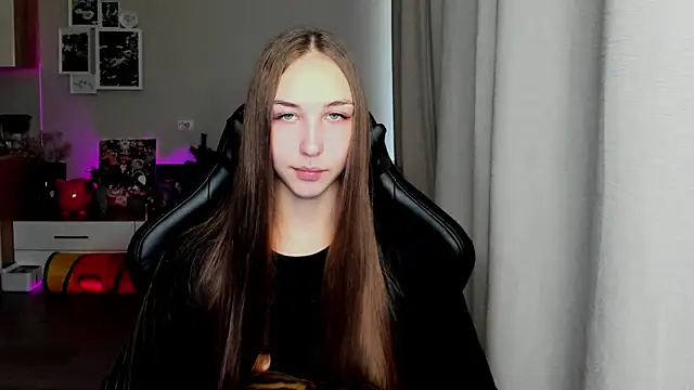 Snapshot of Sm0ly chatting on 09.25.25 Sm0ly online show from 09.25.25