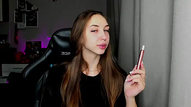 Snapshot of Sm0ly chatting on 01.11.26 Sm0ly online show from 01.11.26