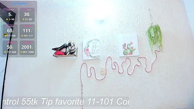 Snapshot of samanthaeliott22 chatting on 11.27.25 samanthaeliott22 online show from 11.27.25