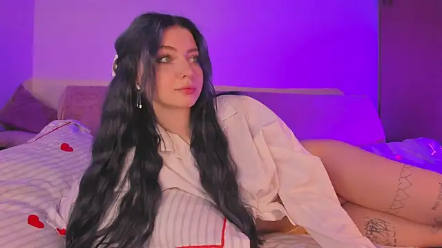 Snapshot of may_meowww chatting on 11.15.25 may meowww online show from 11.15.25