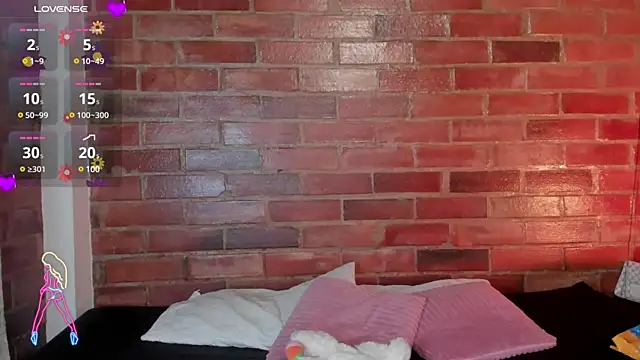 Snapshot of crystalvazquez chatting on 02.08.25 crystalvazquez online show from 02.08.25