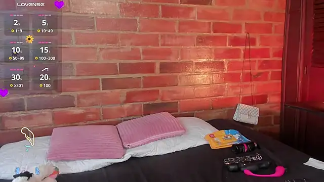 Snapshot of crystalvazquez chatting on 02.09.25 crystalvazquez online show from 02.09.25