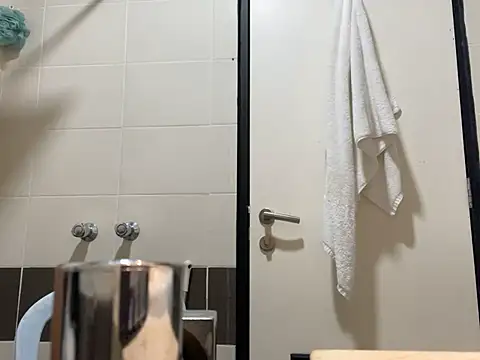 Snapshot of zeck80 chatting on 12.30.24 zeck80 online show from 12.30.24