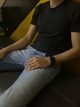 Snapshot of zeck80 chatting on 01.06.25 zeck80 online show from 01.06.25