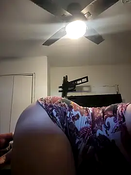 Snapshot of aliceluvzbill chatting on 12.16.24 aliceluvzbill online show from 12.16.24