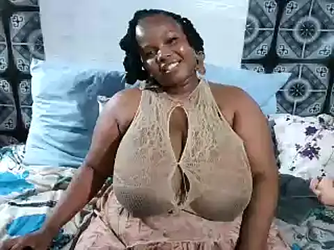 Snapshot of Candiyliciousxx chatting on 05.19.26 Candiyliciousxx online show from 05.19.26