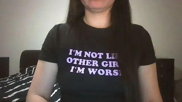 Snapshot of VanesaJewelz chatting on 03.11.25 VanesaJewelz online show from 03.11.25